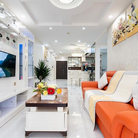 Scenic Valley Serviced Apartment Хошимин Екстериор снимка