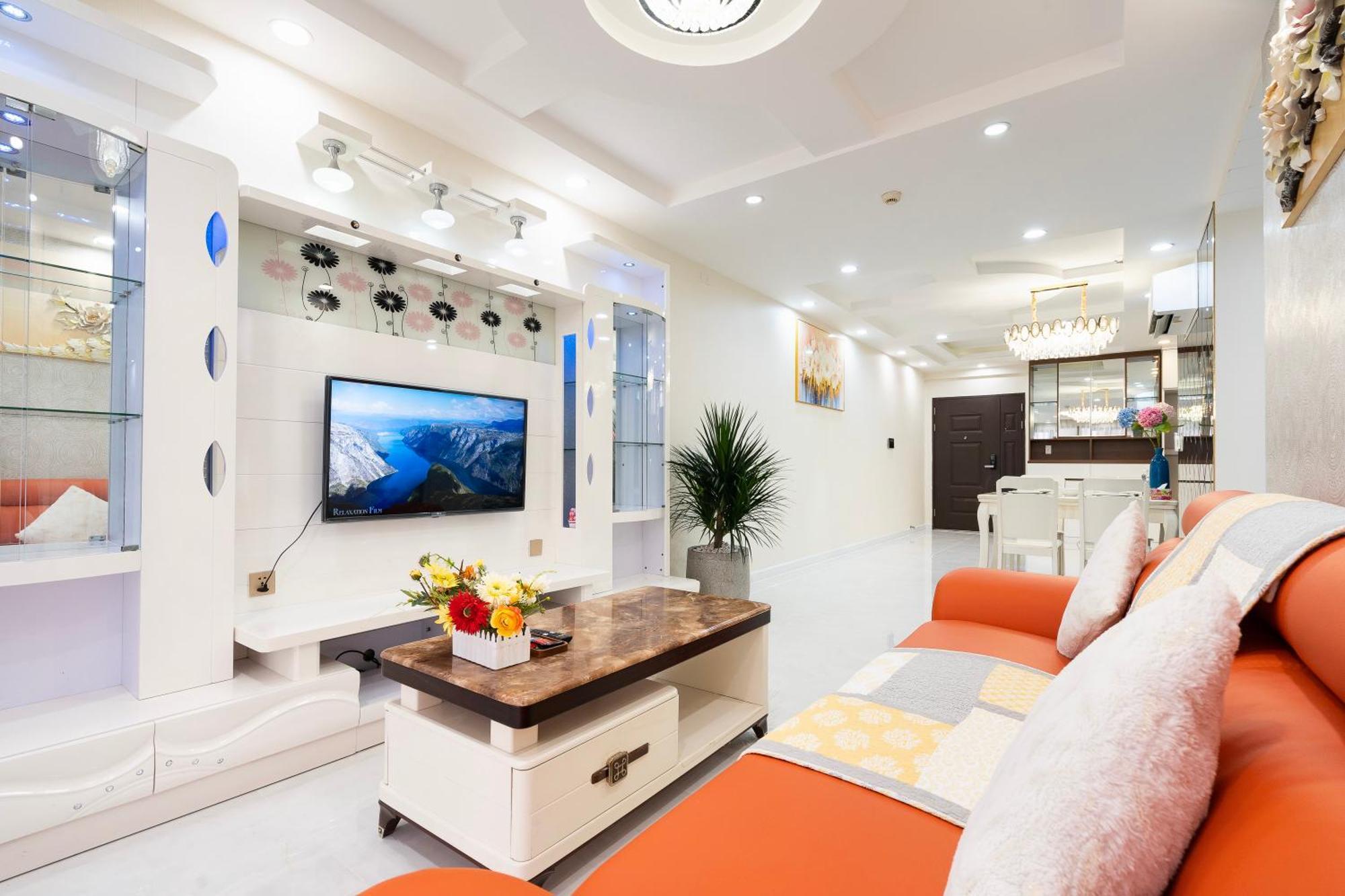Scenic Valley Serviced Apartment Хошимин Екстериор снимка